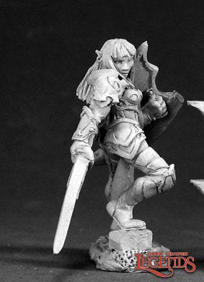 Reaper 03004: Dorva, Female Dark Elf, Dark Heaven Legends