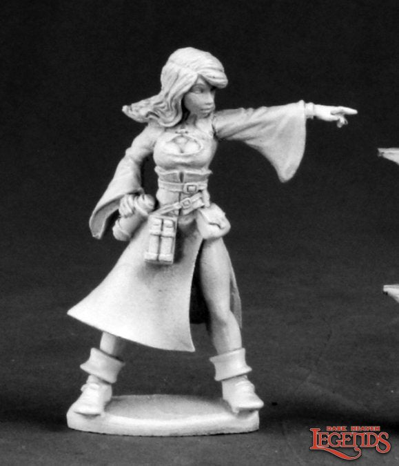 Reaper 03547: Juliette, Female Wizard, Dark Heaven Legends