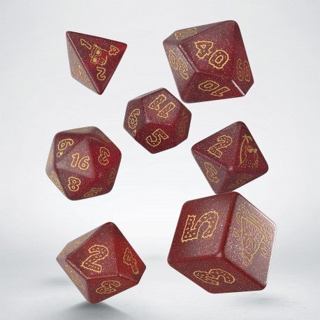 Q WORKSHOP Capybara Dice Set – Chillo with Gold Lettering (7-piece)