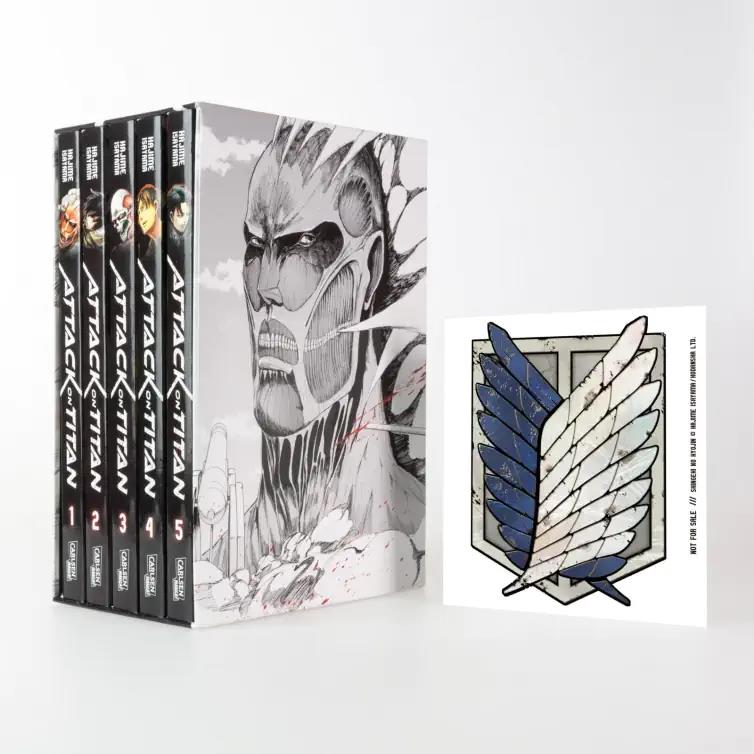 Attack on Titan, Bände 01-05 (im Sammelschuber mit Extra)