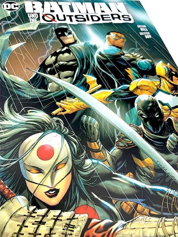Batman und die Outsiders 01: Niedere Götter