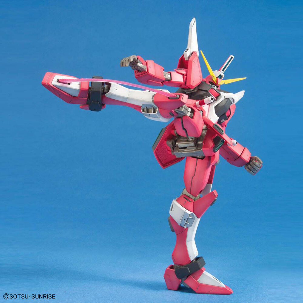 Model Kit MG 1/100 Infinite Justice Gundam