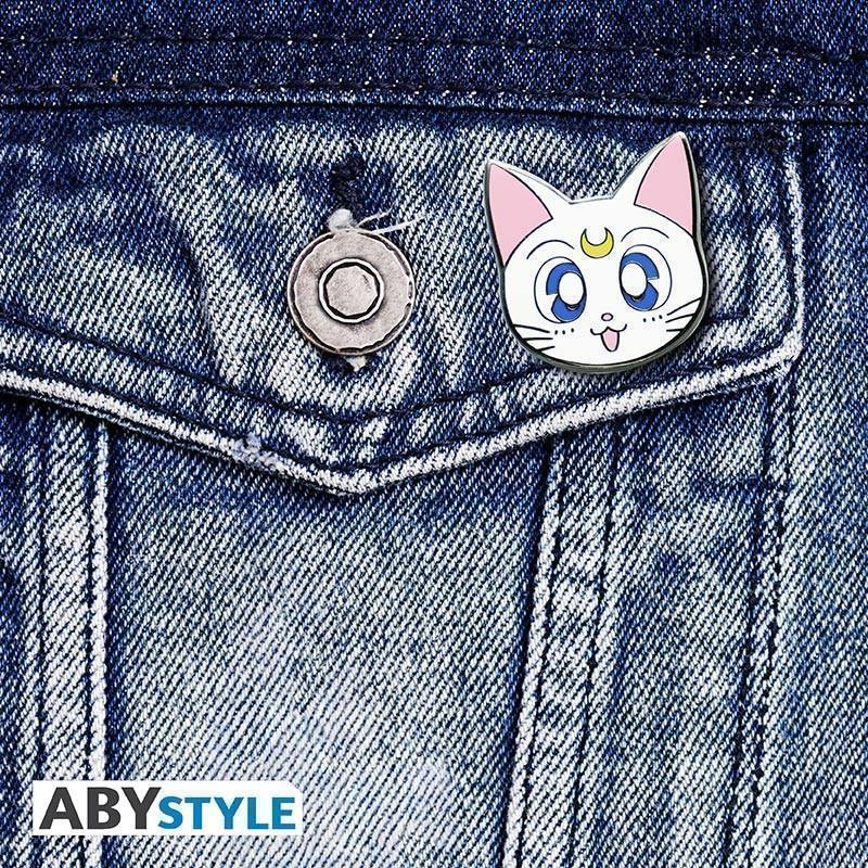 Sailor Moon Pin Artemis