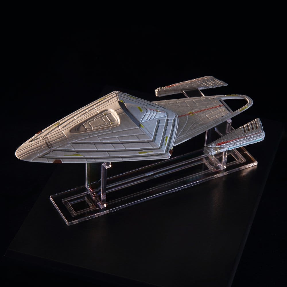 Star Trek Library Die-Cast U.S.S. Voyager NCC-74656-J 10 cm