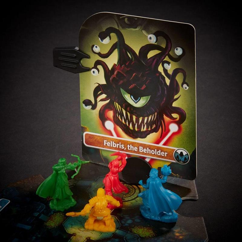 Dungeons & Dragons Board Game Adventure Begins (EN)