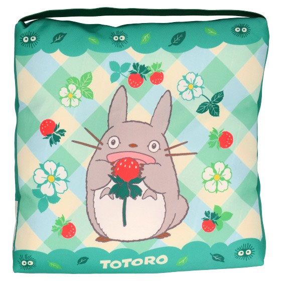 Mein Nachbar Totoro Sesselkissen Totoro & Strawberries 30 x 30 x 5 cm
