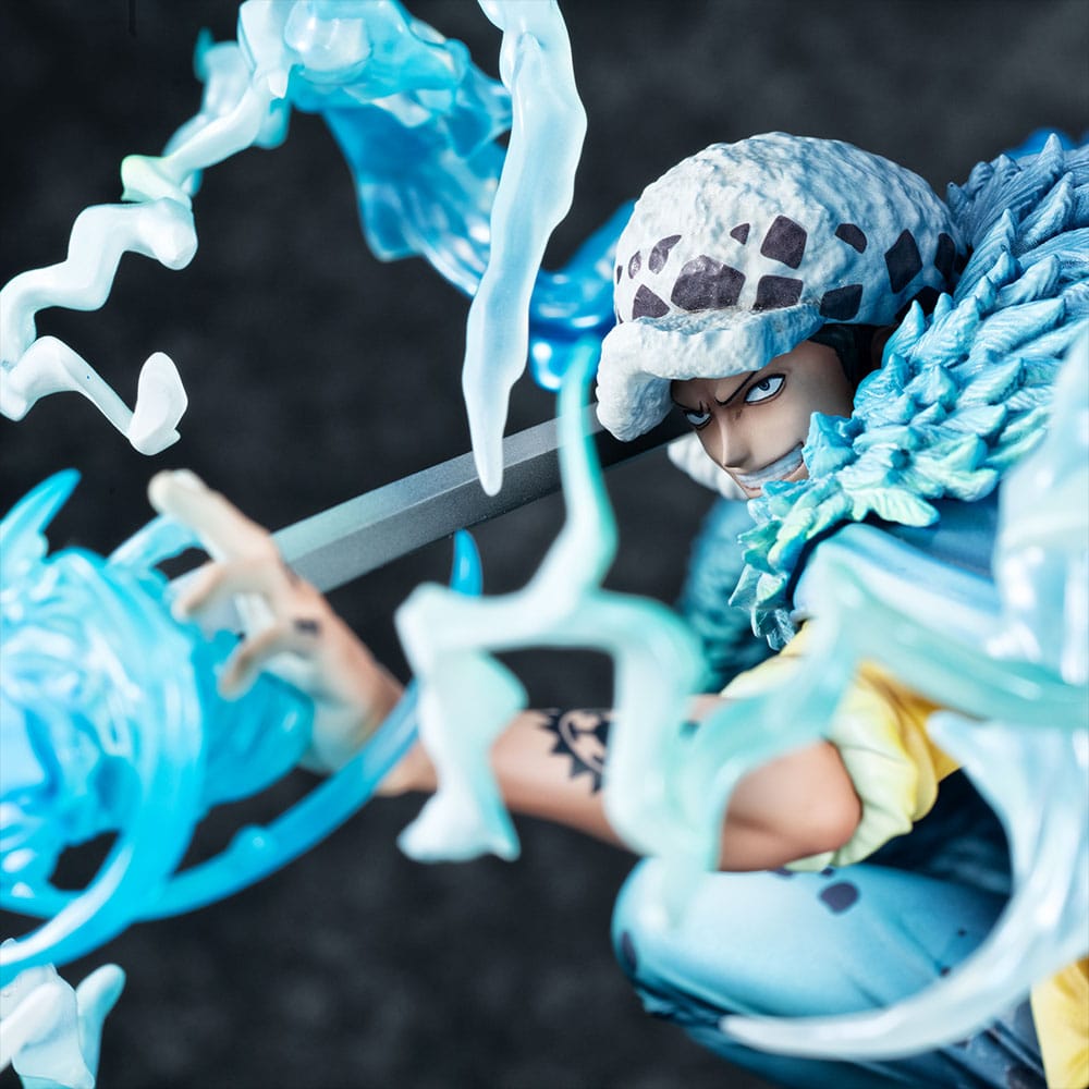 One Piece Portrait Of Pirates WA-MAXIMUM PVC Statue Trafalgar Law The Surgeon of Death Awaken Ver. 27 cm