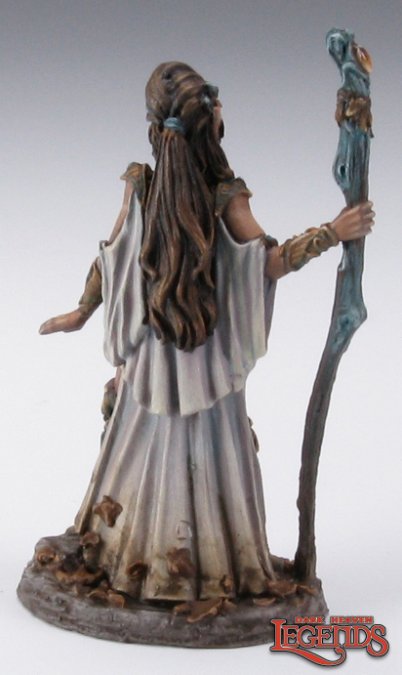 Reaper 03492: Autumn Bronzeleaf, Wizard, Dark Heaven Legends