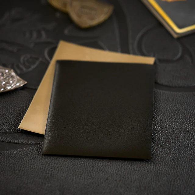 Dragon Shield Matte Dual Sleeves – Black/Gold (100)