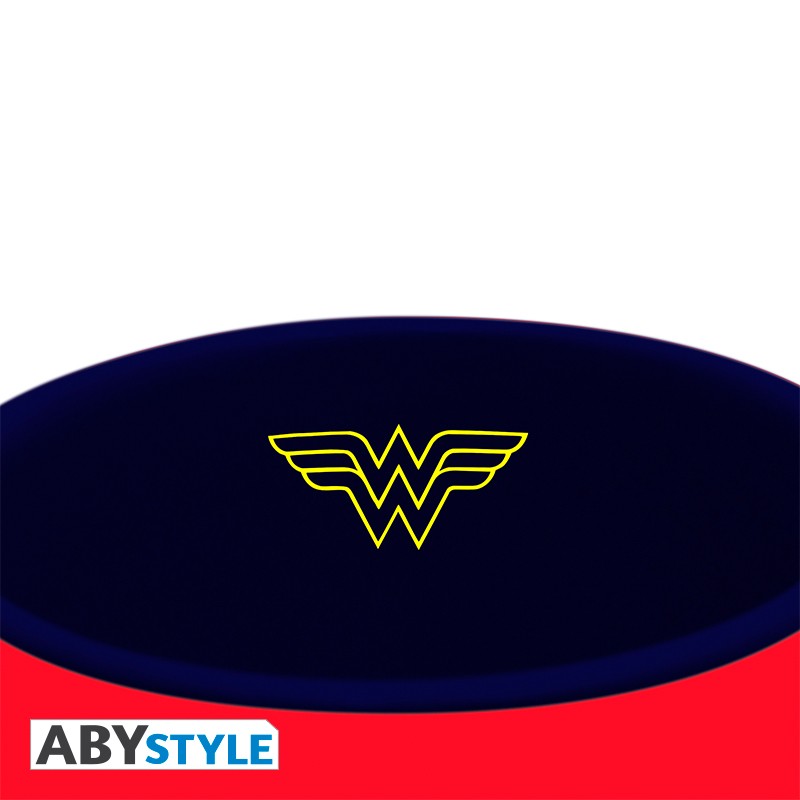 DC Comics Mug Wonder Woman Action