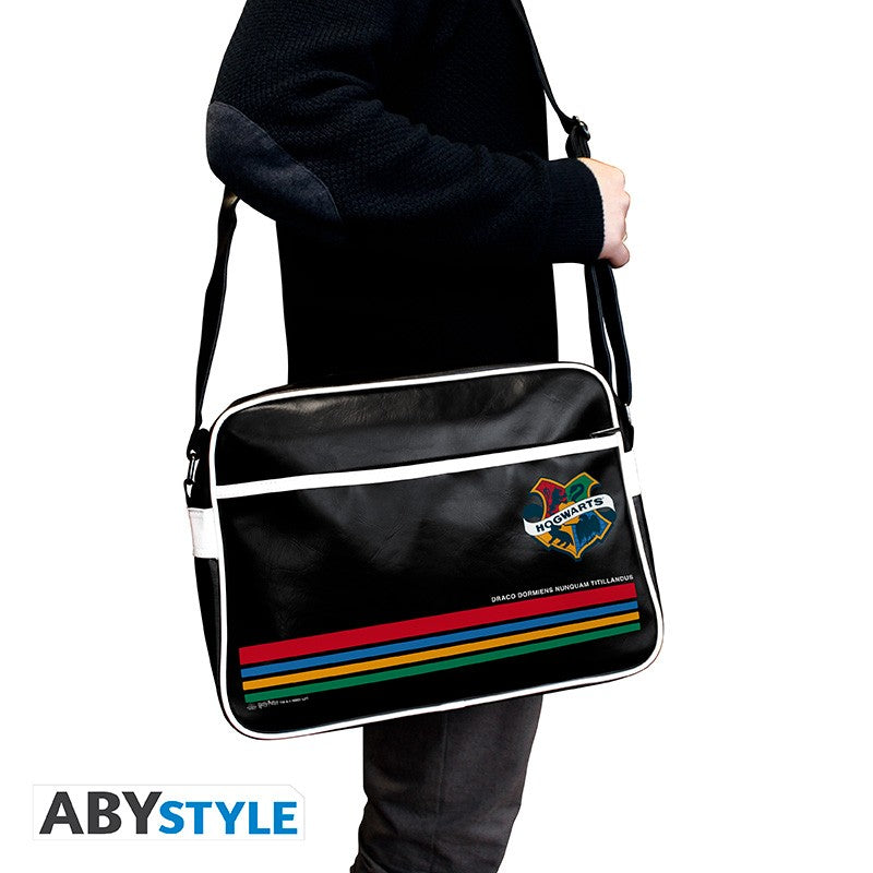 Harry Potter Vinyl Messenger Bag "Hogwarts" (black)