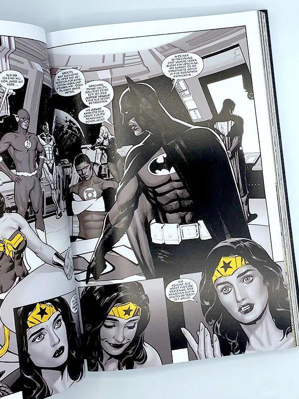 Wonder Woman - Schwarz und Gold