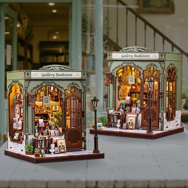 Miniature House Model Kit Gallery Bookstore 20 x 16 cm  