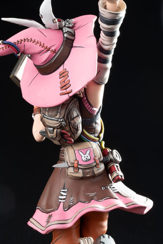 Tiny TinaÂ´s Wonderland PVC Statue Tina the Bunker Master 21 cm
