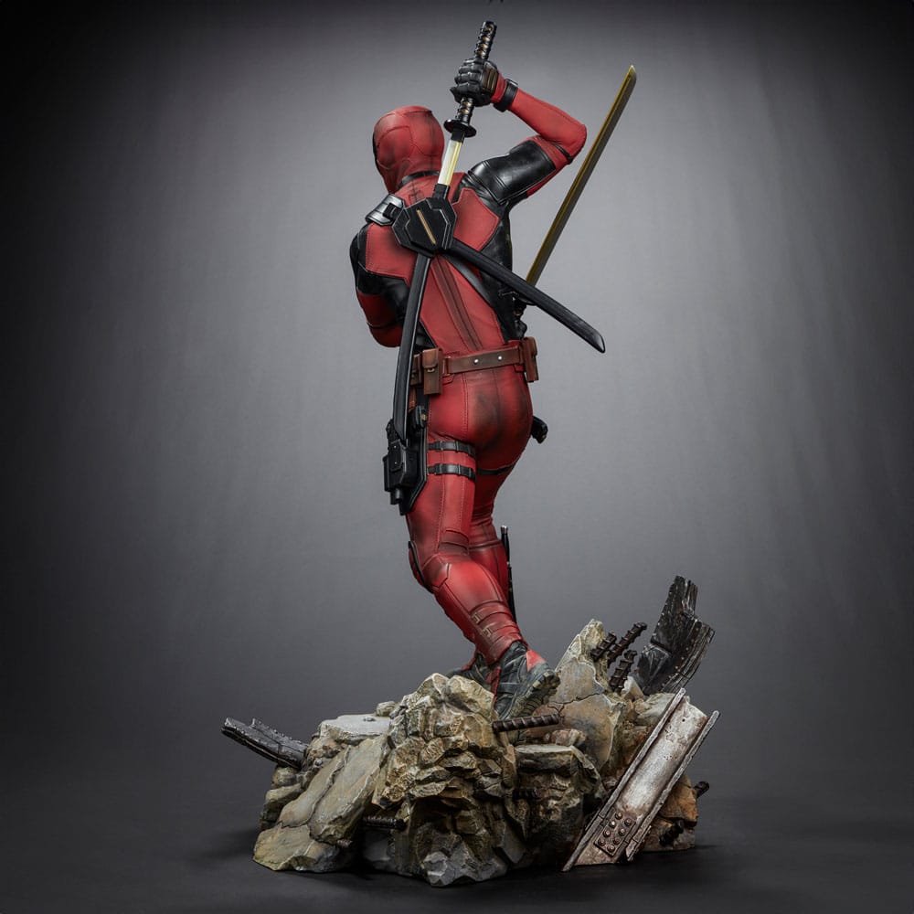 Deadpool 3 Legacy Replica Statue 1/4 Deadpool 58 cm 