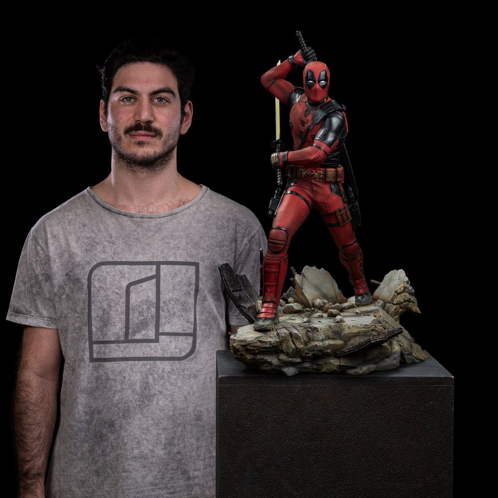 Deadpool 3 Legacy Replica Statue 1/4 Deadpool 58 cm 