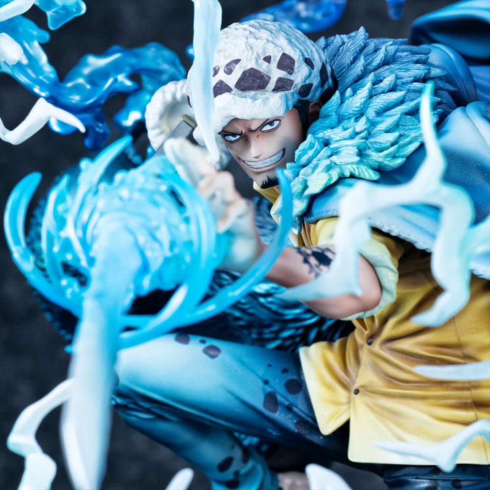 One Piece Portrait Of Pirates WA-MAXIMUM PVC Statue Trafalgar Law The Surgeon of Death Awaken Ver. 27 cm    