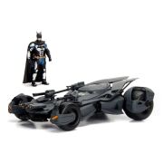 Justice League Diecast Modell 1/24 2017 Batmobile mit Figur